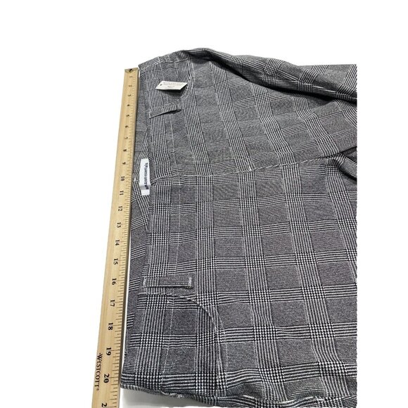 Women's XXL Grey Plaid Pants – Brand New, Stylish, and Comfortable Fit! - Picture 7 of 10